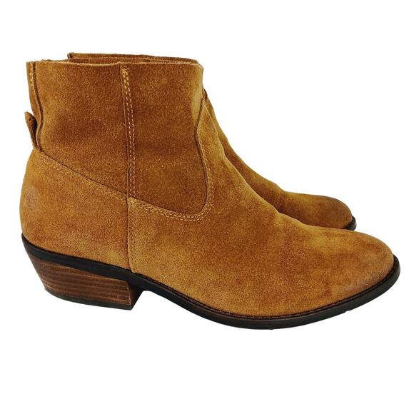 Dolce Vita SZ 9 Suede Booties Caramel Camel Brown Pull On Style 1 1/2" Heel - Picture 3 of 9
